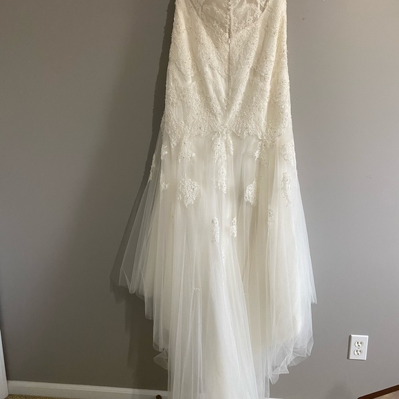Allure bridal gown NEW - Picture 2 of 4